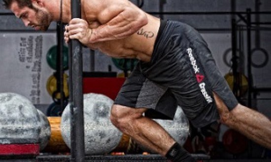 9 &lambda;ό&gamma;&omicron;&iota; &pi;&omicron;&upsilon; &delta;&iota;&alpha;&phi;έ&rho;&epsilon;&iota; &tau;&omicron; CrossFit &alpha;&pi;ό &tau;&alpha; ά&lambda;&lambda;&alpha; &epsilon;ί&delta;&eta; ά&sigma;&kappa;&eta;&sigma;&eta;&sigmaf;