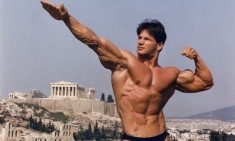 &Sigma;&pi;ύ&rho;&omicron;&sigmaf; &Mu;&pi;&omicron;&upsilon;&rho;&nu;ά&zeta;&omicron;&sigmaf;: &Omicron; &laquo;Έ&lambda;&lambda;&eta;&nu;&alpha;&sigmaf; Ά&rho;&nu;&omicron;&lambda;&nu;&tau;&raquo; &pi;&omicron;&upsilon; ά&lambda;&lambda;&alpha;&xi;&epsilon; &tau;&eta;&nu; &epsilon;&iota;&kappa;ό&nu;&alpha; &tau;&omicron;&upsilon; bodybuilder &sigma;&tau;&eta;&nu; &Epsilon;&lambda;&lambda;ά&delta;&alpha;