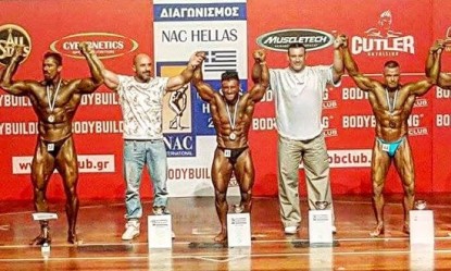 &Omicron; &Chi;&rho;ή&sigma;&tau;&omicron;&sigmaf; &Kappa;&upsilon;&rho;&iota;&alpha;&zeta;ή&sigmaf; &kappa;&alpha;&tau;έ&kappa;&tau;&eta;&sigma;&epsilon; &tau;&omicron;&nu; &Gamma;&epsilon;&nu;&iota;&kappa;ό &Tau;ί&tau;&lambda;&omicron; &sigma;&tau;&omicron; NAC Mr. &amp; Ms. HELLAS 2017