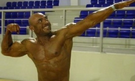 &Sigma;&upsilon;&nu;έ&nu;&tau;&epsilon;&upsilon;&xi;&eta;: Mikey El Masri: "&Phi;έ&tau;&omicron;&sigmaf; &theta;&alpha; &pi;&alpha;ί&xi;&omega; &pi;&alpha;&nu;&tau;&omicron;ύ"