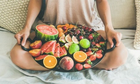 Το θαυματουργό φρούτο που μπορεί να καταπολεμήσει το δυσάρεστο πρήξιμο