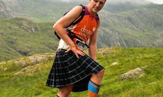 Ο τύπος που τρέχει 370 μαραθώνιους σε ένα χρόνο!