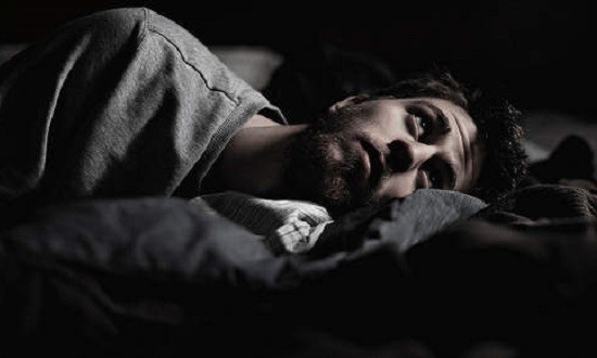 &Tau;&iota; &Delta;&Epsilon;&Nu; &pi;&rho;έ&pi;&epsilon;&iota; &nu;&alpha; &kappa;ά&nu;&epsilon;&iota;&sigmaf; ό&tau;&alpha;&nu; &xi;&upsilon;&pi;&nu;ά&sigmaf; &mu;έ&sigma;&alpha; &sigma;&tau;&eta; &nu;ύ&chi;&tau;&alpha;