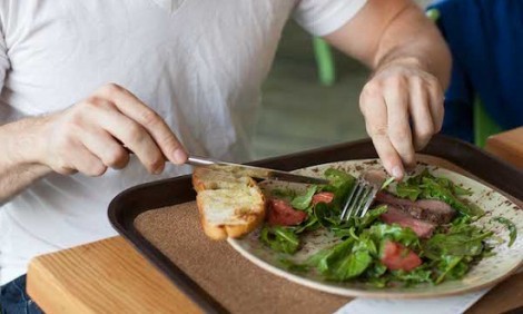 Ο έξυπνος τρόπος για να κάνετε τη σαλάτα βασικό σας γεύμα