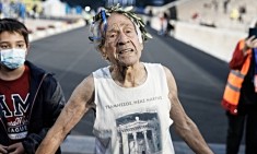 &Mu;&alpha;&theta;ή&mu;&alpha;&tau;&alpha; &delta;ύ&nu;&alpha;&mu;&eta;&sigmaf; &kappa;&alpha;&iota; &zeta;&omega;ή&sigmaf; &alpha;&pi;ό &tau;&omicron;&nu; 90&chi;&rho;&omicron;&nu;&omicron; &mu;&alpha;&rho;&alpha;&theta;&omega;&nu;&omicron;&delta;&rho;ό&mu;&omicron; &Sigma;&tau;έ&lambda;&iota;&omicron; &Pi;&rho;&alpha;&sigma;&sigma;ά