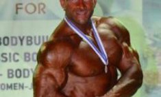 &Gamma;&iota;ά&nu;&nu;&eta;&sigmaf; &Mu;ά&gamma;&kappa;&omicron;&sigmaf;: &laquo;&Alpha;&phi;&epsilon;&tau;&eta;&rho;ί&alpha; &gamma;&iota;&alpha; &nu;έ&omicron;&upsilon;&sigmaf; &sigma;&tau;ό&chi;&omicron;&upsilon;&sigmaf; &eta; &sigma;&upsilon;&mu;&mu;&epsilon;&tau;&omicron;&chi;ή &mu;&omicron;&upsilon; &sigma;&tau;&omicron; Arnold Classic&raquo;