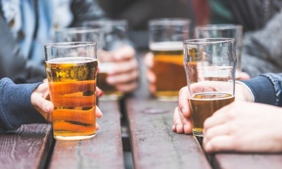 &Tau;&alpha; &laquo;&alpha;&theta;ώ&alpha;&raquo; &pi;&omicron;&tau;ά &pi;&omicron;&upsilon; &kappa;&rho;ύ&beta;&omicron;&upsilon;&nu; &pi;&omicron;&lambda;&lambda;έ&sigmaf; &theta;&epsilon;&rho;&mu;ί&delta;&epsilon;&sigmaf;