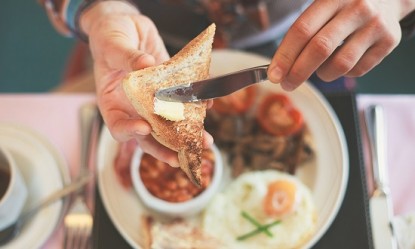 &Tau;&iota; &kappa;&epsilon;&rho;&delta;ί&zeta;&epsilon;&tau;&epsilon; &alpha;&nu; &kappa;&alpha;&theta;&upsilon;&sigma;&tau;&epsilon;&rho;ή&sigma;&epsilon;&tau;&epsilon; &nu;&alpha; &phi;ά&tau;&epsilon; &tau;&omicron; &pi;&rho;&omega;&iota;&nu;ό &sigma;&alpha;&sigmaf;