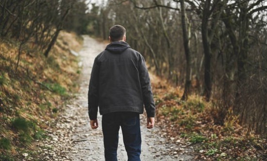 &Tau;&iota; &sigma;&upsilon;&mu;&beta;&alpha;ί&nu;&epsilon;&iota; &sigma;&tau;&omicron; &sigma;ώ&mu;&alpha; &mu;&alpha;&sigmaf; ό&tau;&alpha;&nu; &pi;&epsilon;&rho;&pi;&alpha;&tau;ά&mu;&epsilon; 10 &chi;&iota;&lambda;&iota;ά&delta;&epsilon;&sigmaf; &beta;ή&mu;&alpha;&tau;&alpha; &kappa;ά&theta;&epsilon; &mu;έ&rho;&alpha;, &gamma;&iota;&alpha; έ&nu;&alpha;&nu; &mu;ή&nu;&alpha;!