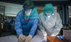 &Kappa;&omicron;&rho;&omega;&nu;&omicron;ϊό&sigmaf;: &laquo;Έ&kappa;&rho;&eta;&xi;&eta;&raquo; &mu;&epsilon; 416 &nu;έ&alpha; &kappa;&rho;&omicron;ύ&sigma;&mu;&alpha;&tau;&alpha;!