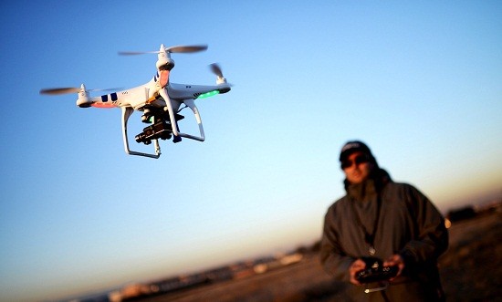 &Pi;ώ&sigmaf; &tau;&alpha; drones &theta;&alpha; &lambda;ύ&sigma;&omicron;&upsilon;&nu; έ&nu;&alpha; &tau;&epsilon;&rho;ά&sigma;&tau;&iota;&omicron; &upsilon;&gamma;&epsilon;&iota;&omicron;&nu;&omicron;&mu;&iota;&kappa;ό &pi;&rho;ό&beta;&lambda;&eta;&mu;&alpha;