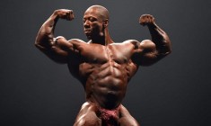 &Pi;έ&theta;&alpha;&nu;&epsilon; &omicron; &pi;&rho;&omega;&tau;&alpha;&theta;&lambda;&eta;&tau;ή&sigmaf; bodybuilder Shawn Rhoden: &Eta; &tau;&rho;&alpha;&gamma;&iota;&kappa;ή &epsilon;&iota;&rho;&omega;&nu;&epsilon;ί&alpha; &sigma;&tau;&omicron; &tau;&epsilon;&lambda;&epsilon;&upsilon;&tau;&alpha;ί&omicron; &tau;&omicron;&upsilon; &pi;&omicron;&sigma;&tau;