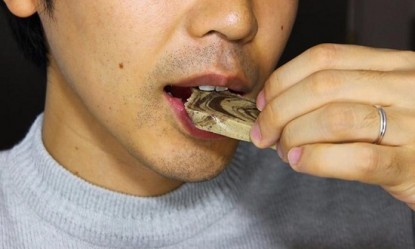 &Gamma;&iota;&alpha;&tau;ί &omicron; &chi;&alpha;&lambda;&beta;ά&sigmaf; &alpha;&pi;ό &tau;&alpha;&chi;ί&nu;&iota; &epsilon;ί&nu;&alpha;&iota; έ&nu;&alpha; &alpha;&pi;ό &tau;&alpha; &pi;&iota;&omicron; &upsilon;&gamma;&iota;&epsilon;&iota;&nu;ά &gamma;&lambda;&upsilon;&kappa;ά;