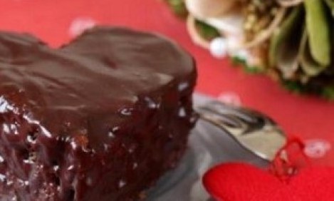 &Gamma;&iota;&omicron;&rho;&tau;έ&sigmaf;: &Eta; &pi;&iota;&omicron; &epsilon;&pi;&iota;&kappa;ί&nu;&delta;&upsilon;&nu;&eta; &pi;&epsilon;&rho;ί&omicron;&delta;&omicron;&sigmaf; &gamma;&iota;&alpha; &tau;&eta;&nu; &kappa;&alpha;&rho;&delta;&iota;ά &mu;&alpha;&sigmaf;