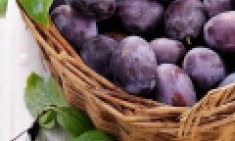 &Gamma;&iota;&alpha;&tau;ί &tau;&alpha; &delta;&alpha;&mu;ά&sigma;&kappa;&eta;&nu;&alpha; &theta;&epsilon;&omega;&rho;&omicron;ύ&nu;&tau;&alpha;&iota; &laquo;&upsilon;&pi;&epsilon;&rho;&tau;&rho;&omicron;&phi;ή&raquo;