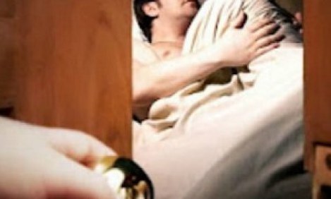 8 &lambda;ό&gamma;&omicron;&iota; &pi;&omicron;&upsilon; έ&nu;&alpha;&sigmaf; ά&nu;&delta;&rho;&alpha;&sigmaf; &theta;&alpha; &sigma;&epsilon;... &kappa;&epsilon;&rho;&alpha;&tau;ώ&sigma;&epsilon;&iota;!