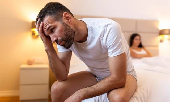 &Sigma;&epsilon; &pi;&omicron;&iota;&alpha; &eta;&lambda;&iota;&kappa;ί&alpha; &omicron;&iota; ά&nu;&delta;&rho;&epsilon;&sigmaf; &chi;ά&nu;&omicron;&upsilon;&nu; &tau;&eta; &sigma;&epsilon;&xi;&omicron;&upsilon;&alpha;&lambda;&iota;&kappa;ή &omicron;&rho;&mu;ή &tau;&omicron;&upsilon;&sigmaf;;