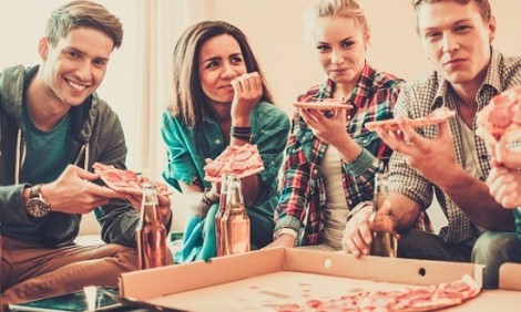 Μήπως οι κακές παρέες φταίνε που παίρνεις κιλά;