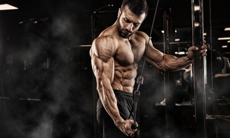 Κοιλιακοί: 3 αποτελεσματικές ασκήσεις με τη χρήση τροχαλίας