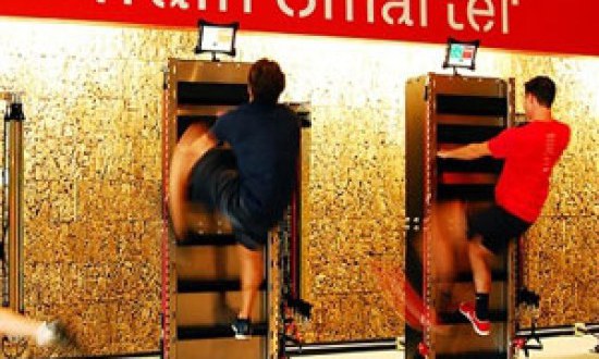 FitWall: Άψογο κορμί με σύμμαχο έναν... τοίχο