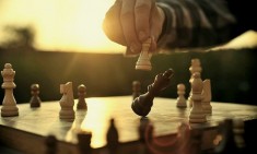 &Pi;ώ&sigmaf; &theta;&alpha; &beta;&gamma;&epsilon;&iota;&sigmaf; &mu;&pi;&rho;&omicron;&sigma;&tau;ά &sigma;&tau;&eta; &zeta;&omega;ή