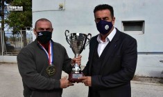 &Tau;&omicron; &Nu;&alpha;ύ&pi;&lambda;&iota;&omicron; &upsilon;&pi;&omicron;&delta;έ&chi;&theta;&eta;&kappa;&epsilon; &tau;&omicron;&nu; &Pi;&alpha;&gamma;&kappa;ό&sigma;&mu;&iota;&omicron; &Pi;&rho;&omega;&tau;&alpha;&theta;&lambda;&eta;&tau;ή &tau;&omicron;&upsilon; Bodybuilding &Tau;ά&sigma;&omicron; &Kappa;&omicron;&lambda;&iota;&gamma;&kappa;&iota;ώ&nu;&eta; (vid)