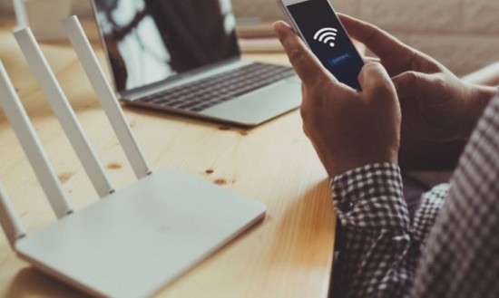 &Pi;&omicron;&iota;&alpha; &epsilon;ί&nu;&alpha;&iota; &eta; &kappa;&alpha;&lambda;ύ&tau;&epsilon;&rho;&eta; &theta;έ&sigma;&eta; &gamma;&iota;&alpha; &tau;&omicron; router &sigma;&tau;&omicron; &sigma;&pi;ί&tau;&iota;