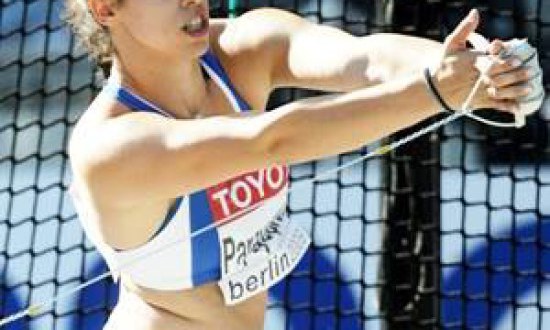 Η πρωταθλήτρια σφυροβολίας Αλεξάνδρα Παπαγεωργίου στο iFitnessbook.com