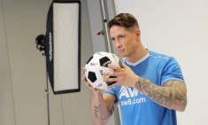 &Eta; &alpha;&pi;ί&sigma;&tau;&epsilon;&upsilon;&tau;&eta; &mu;&epsilon;&tau;&alpha;&mu;ό&rho;&phi;&omega;&sigma;&eta; &tau;&omicron;&upsilon; Fernando Torres &sigma;&epsilon;... Hulk &pi;&omicron;&upsilon; &kappa;&alpha;&nu;&epsilon;ί&sigmaf; &delta;&epsilon;&nu; &pi;&epsilon;&rho;ί&mu;&epsilon;&nu;&epsilon;!