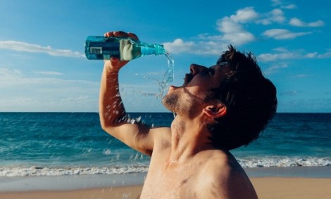 Ανακάλυψε τρόπους ενυδάτωσης για τους καλοκαιρινούς μήνες