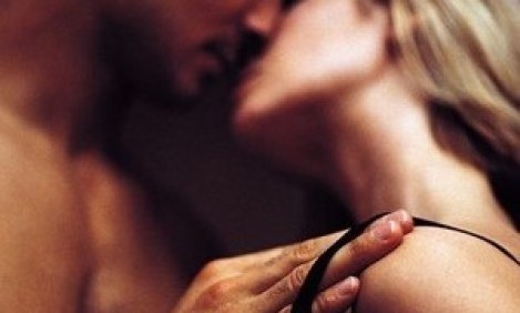 &Omicron;&iota; &beta;&alpha;&sigma;&iota;&kappa;&omicron;ί &lambda;ό&gamma;&omicron;&iota; &pi;&omicron;&upsilon; &omicron; ά&nu;&delta;&rho;&alpha;&sigmaf; &pi;&rho;&omicron;&tau;&iota;&mu;ά &tau;&omicron; one-night stand