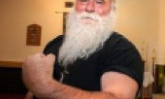 &Alpha;&upsilon;&tau;ό&sigmaf; &epsilon;ί&nu;&alpha;&iota; &omicron; &pi;&iota;&omicron; &delta;&upsilon;&nu;&alpha;&tau;ό&sigmaf; &iota;&epsilon;&rho;έ&alpha;&sigmaf; &sigma;&tau;&omicron;&nu; &kappa;ό&sigma;&mu;&omicron;!