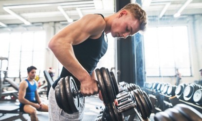 &Eta;&Pi;&Alpha;: &Delta;&omega;&rho;&epsilon;ά&nu; &sigma;&upsilon;&nu;&delta;&rho;&omicron;&mu;ή &alpha;&pi;ό &gamma;&upsilon;&mu;&nu;&alpha;&sigma;&tau;ή&rho;&iota;&omicron; &sigma;&epsilon; ό&pi;&omicron;&iota;&omicron;&nu; &alpha;&rho;&nu;&eta;&theta;&epsilon;ί &tau;&omicron; &epsilon;&mu;&beta;ό&lambda;&iota;&omicron;