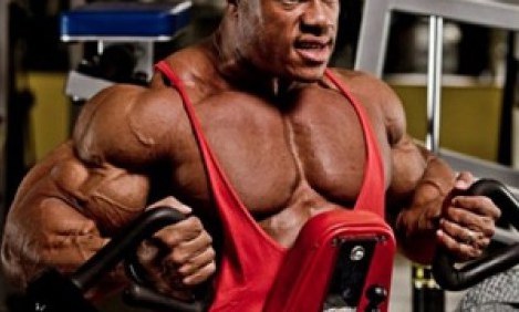 &Eta; &pi;&rho;&omicron;&pi;ό&nu;&eta;&sigma;&eta; &sigma;&tau;ή&theta;&omicron;&upsilon;&sigmaf; &tau;&omicron;&upsilon; (x5 Mr. Olympia) Phil Heath!