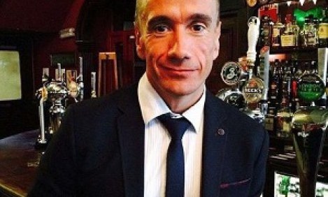 O ά&nu;&delta;&rho;&alpha;&sigmaf; &pi;&omicron;&upsilon; &mu;&epsilon;&tau;&alpha;&mu;ό&rho;&phi;&omega;&sigma;&epsilon; &tau;&omicron; &sigma;ώ&mu;&alpha; &tau;&omicron;&upsilon; &sigma;&epsilon; 10 &epsilon;&beta;&delta;&omicron;&mu;ά&delta;&epsilon;&sigmaf;!