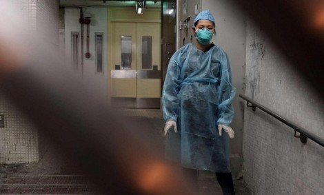 &Kappa;&omicron;&rho;&omega;&nu;&omicron;ϊό&sigmaf;: &Pi;&iota;&omicron; &epsilon;&upsilon;ά&lambda;&omega;&tau;&omicron;&iota; &omicron;&iota; ά&nu;&delta;&rho;&epsilon;&sigmaf; &sigma;&tau;&eta; &mu;ό&lambda;&upsilon;&nu;&sigma;&eta; &alpha;&pi;ό &tau;&omicron;&nu; &iota;ό