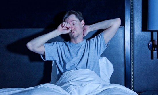 Ύ&pi;&nu;&omicron;&sigmaf;: &Gamma;&iota;&alpha;&tau;ί &xi;&upsilon;&pi;&nu;ά&mu;&epsilon; &mu;&epsilon;&tau;&alpha;&xi;ύ 3 &kappa;&alpha;&iota; 5 &tau;&omicron; &pi;&rho;&omega;ί