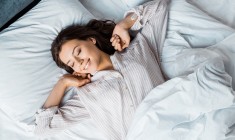 &Mu;&alpha;&kappa;&rho;&omicron;&zeta;&omega;ί&alpha;: &Eta; &alpha;&pi;&lambda;ή &kappa;ί&nu;&eta;&sigma;&eta; &pi;&omicron;&upsilon; &pi;&rho;έ&pi;&epsilon;&iota; &nu;&alpha; &kappa;ά&nu;&omicron;&upsilon;&mu;&epsilon; &pi;&rho;&iota;&nu; &sigma;&eta;&kappa;&omega;&theta;&omicron;ύ&mu;&epsilon; &alpha;&pi;ό &tau;&omicron; &kappa;&rho;&epsilon;&beta;ά&tau;&iota;