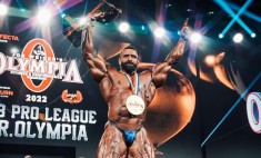 &Omicron; Hadi Choopan &kappa;&alpha;&tau;έ&kappa;&tau;&eta;&sigma;&epsilon; &tau;&omicron; Mr. Olympia 2022