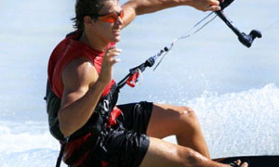 Kite Surfing, &gamma;&iota;&alpha;&tau;ί &nu;&alpha; &tau;&omicron; &delta;&omicron;&kappa;&iota;&mu;ά&sigma;&epsilon;&iota;&sigmaf; &sigma;ή&mu;&epsilon;&rho;&alpha; &kappa;&iota;ό&lambda;&alpha;&sigmaf; &hellip; !!!