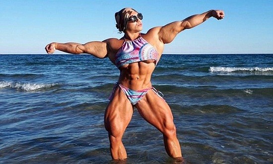 &Eta; &pi;&alpha;&gamma;&kappa;ό&sigma;&mu;&iota;&alpha; &pi;&rho;&omega;&tau;&alpha;&theta;&lambda;ή&tau;&rho;&iota;&alpha; &sigma;&tau;&omicron; bodybuilding &mu;&omicron;&iota;ά&zeta;&epsilon;&iota; &mu;&epsilon; &tau;&omicron;&nu;&hellip; &Chi;ά&lambda;&kappa;
