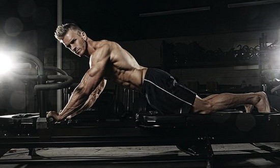 &Xi;&epsilon;&kappa;&iota;&nu;ή&sigma;&tau;&epsilon; &tau;&eta; &nu;έ&alpha; &chi;&rho;&omicron;&nu;&iota;ά &mu;&epsilon; Pilates