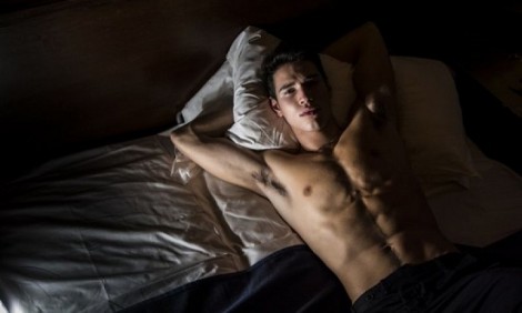 Τι σκέφτεται ένας άντρας όταν αυτοϊκανοποιείται;