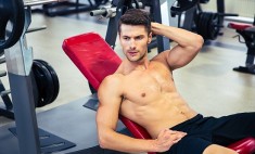 &Pi;ό&tau;&epsilon; &kappa;&alpha;&iota; &gamma;&iota;&alpha;&tau;ί &eta; &gamma;&upsilon;&mu;&nu;&alpha;&sigma;&tau;&iota;&kappa;ή &beta;&epsilon;&lambda;&tau;&iota;ώ&nu;&epsilon;&iota; &tau;&eta; &mu;&nu;ή&mu;&eta; &mu;&alpha;&sigmaf;;