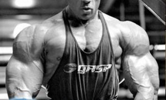 DANIELE SECCARECCI (IFBB PRO, record Guinness): "UN BELLO ITALIANO IN GRECIA"