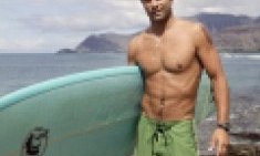 &Delta;&epsilon;ί&tau;&epsilon; &pi;&omega;&sigmaf; &epsilon;ί&nu;&alpha;&iota; &sigma;ή&mu;&epsilon;&rho;&alpha; &delta;&iota;ά&sigma;&eta;&mu;&omicron;&sigmaf; &eta;&theta;&omicron;&pi;&omicron;&iota;ό&sigmaf; &tau;&omicron;&upsilon; Baywatch!