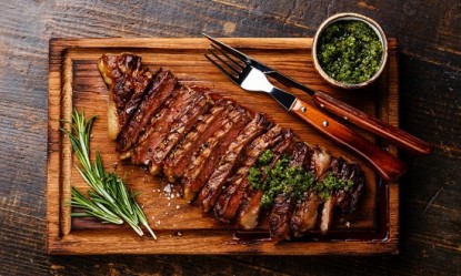 &Sigma;&alpha;&rho;&kappa;&omicron;&phi;&alpha;&gamma;&iota;&kappa;ή &delta;ί&alpha;&iota;&tau;&alpha;: &Tau;&rho;&omega;&sigmaf; &mu;ό&nu;&omicron; &pi;&rho;&omega;&tau;&epsilon;ΐ&nu;&epsilon;&sigmaf; &kappa;&alpha;&iota; &chi;ά&nu;&epsilon;&iota;&sigmaf; &epsilon;ύ&kappa;&omicron;&lambda;&alpha; &kappa;&iota;&lambda;ά