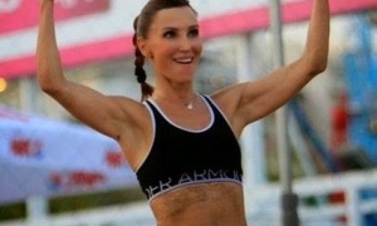 Πιάστηκε στα... πράσα η Βίκυ Χατζηβασιλείου εν ώρα μποξ! (photos)