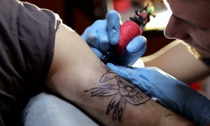 To &laquo;&chi;&tau;ύ&pi;&eta;&mu;&alpha;&raquo; &tau;&omicron;&upsilon; &tau;&alpha;&tau;&omicron;&upsilon;ά&zeta; &kappa;&alpha;&iota; &eta; &pi;&alpha;&rho;ά&xi;&epsilon;&nu;&eta; &alpha;&pi;&epsilon;&iota;&lambda;ή &gamma;&iota;&alpha; &tau;&omicron; &sigma;ώ&mu;&alpha; &mu;&alpha;&sigmaf;