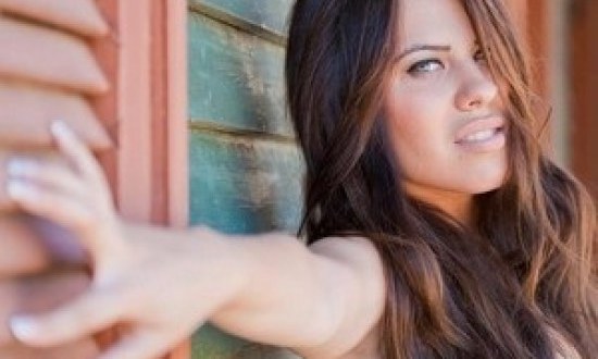 Mαγεύει κόσμο η φετινή βασίλισσα του καρναβαλιού! (photos)